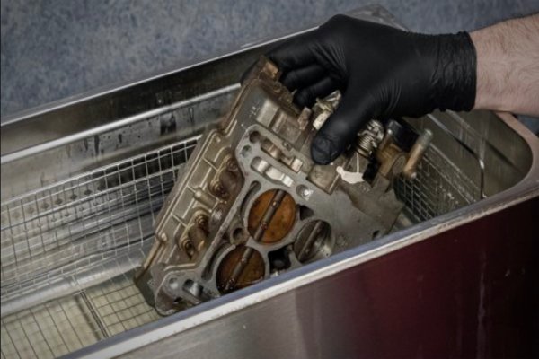 Limpieza de piezas por ultrasonidos